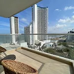 Apartamento exclusivo con salida al mar